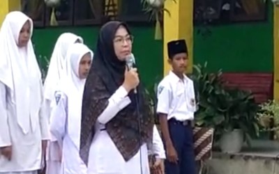 Mutia Sari: Upacara Bendera Melatih Disiplin dan Memupuk Cinta Tanah Air