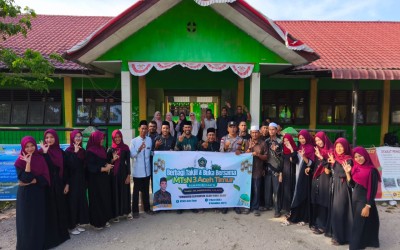 200 Paket Takjil Gratis Dibagikan dalam Aksi Sosial MTsN 3 Aceh Timur di Jalur Lintas Peureulak